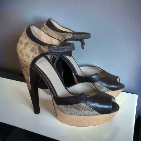 Jason Wu Lizard Textured Leather Peep Toe Mob Wife Platform Heels 37.5 US 7.5 - Picture 1 of 13